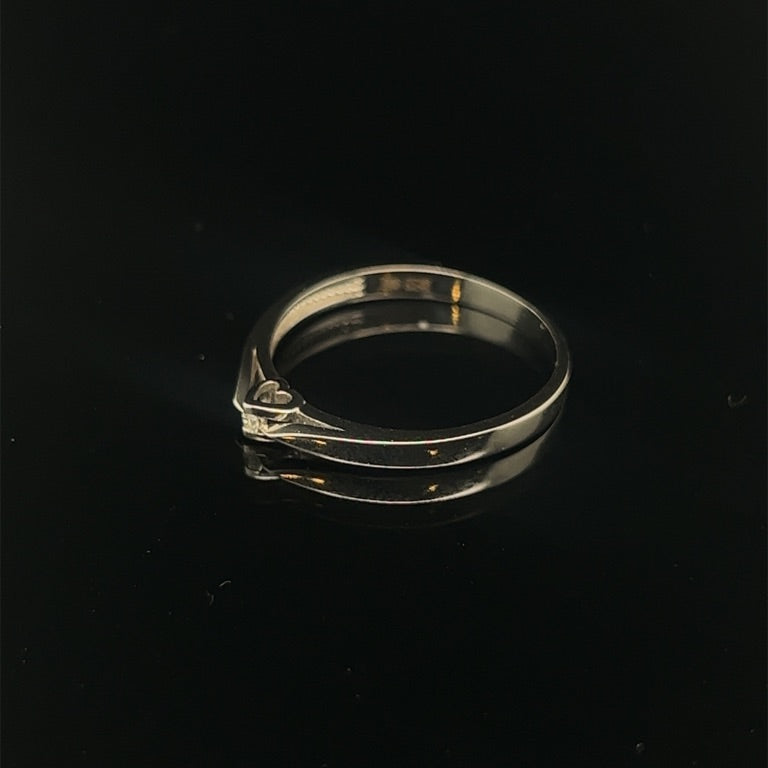 14 kt bicolor ring hartzetting met 1 x 0.03crt diamant W/Si