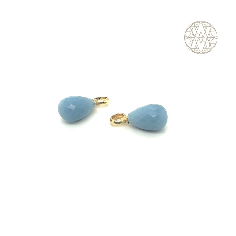 14 kt oorhangers blauw opaal