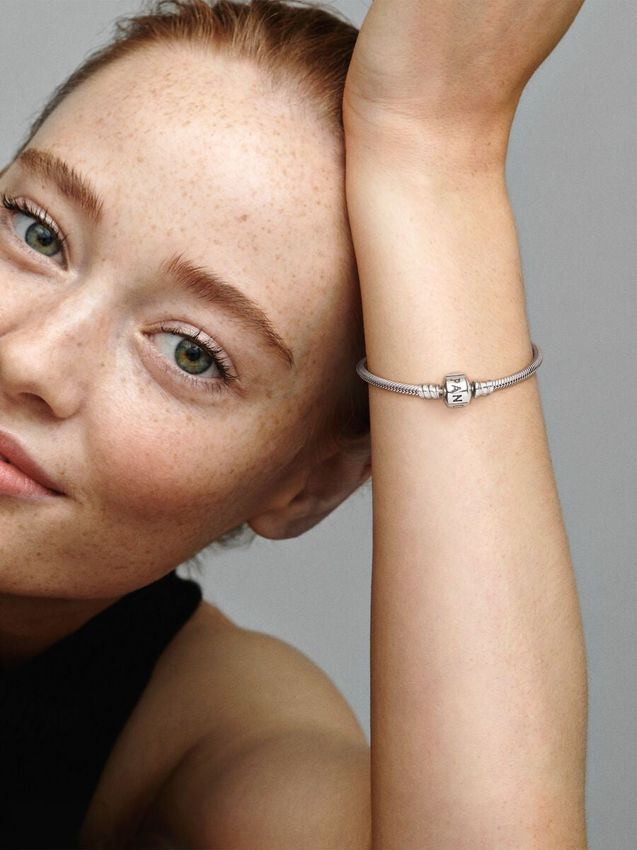 Moments Silver Clasp Bracelet 590702HV-21