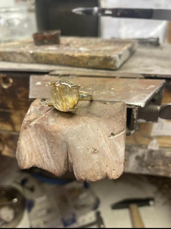14 kt ring met rutielquarts inxl 0.04 ct diamant Vsi/ Tw