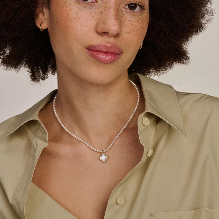 Blush Hanger 14 kt Geelgoud met Parelmoer en Bergkristal 6096YMQ
