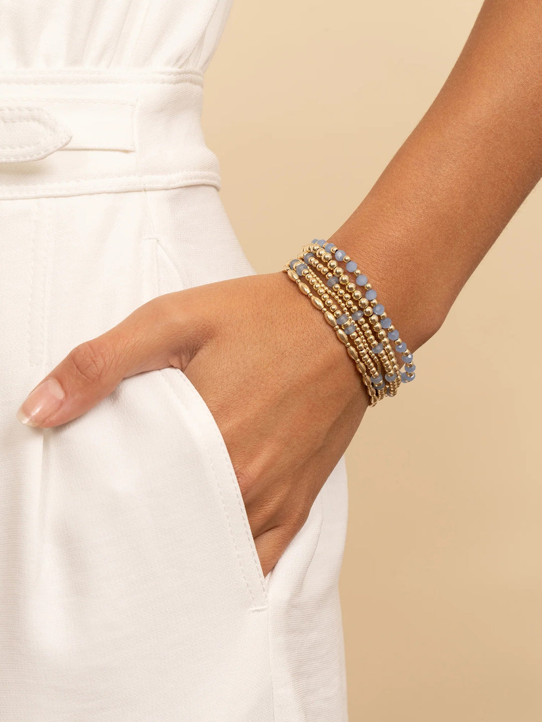 Sparkling Jewels Interstellar Armband Milky Blue Jade Gold Plated – SBG-GEM68-3MM-MIX