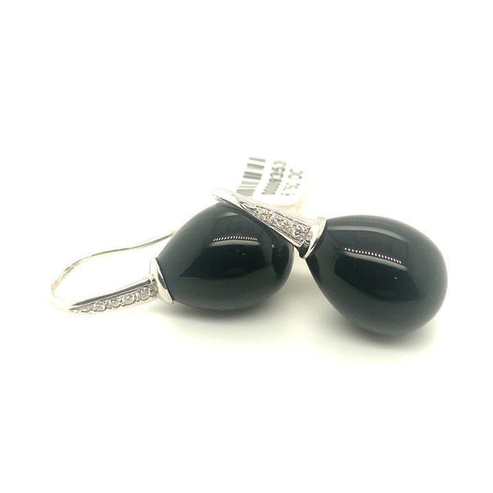 18 kt witgouden oorhangers met ovale onyx