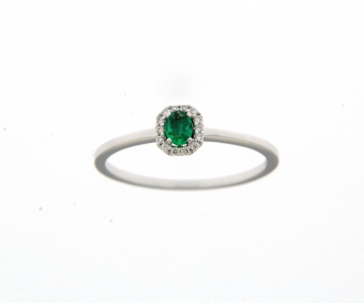 18k wit gouden ring, smaragd en diamant 059170/EA