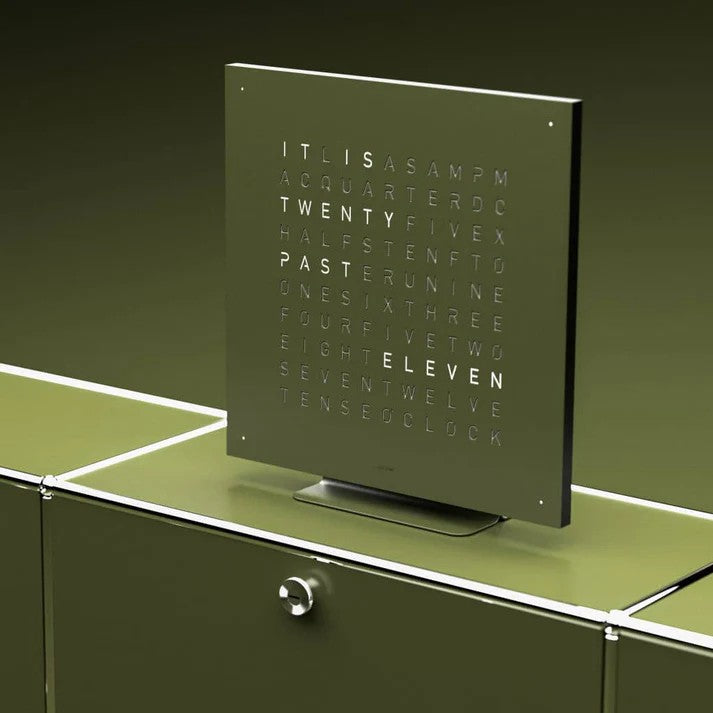 Qlocktwo Earth 45, Dutch, Color Edition Set -Olive. QT4BLNLOGSET