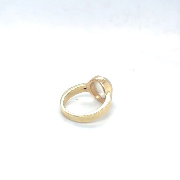 14 Karaat Massieve Ring met Diamant en Maansteen – Huyscollectie Geelgoud