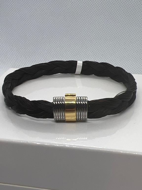 albanu armband cheval (paardenhaar) 18 kt goud  en stalen sluiting 607 CHM OR