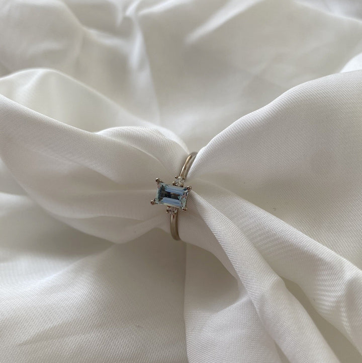 Goudsmid Vera 14 karaats witgouden ring Jolien