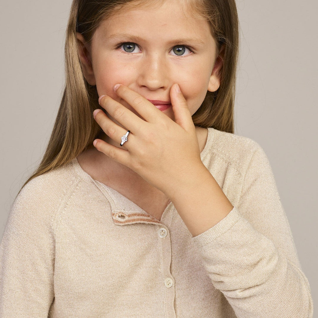 Zilveren ring bloem zirkonia
