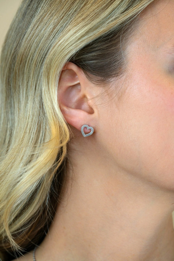 ZINZI zilveren oorstekers met bewerkt open hartje 10mm ZIO2703