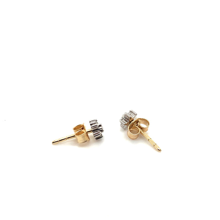 14 kt oorstekers diamant 0.05 ct W/Si illusiezettig