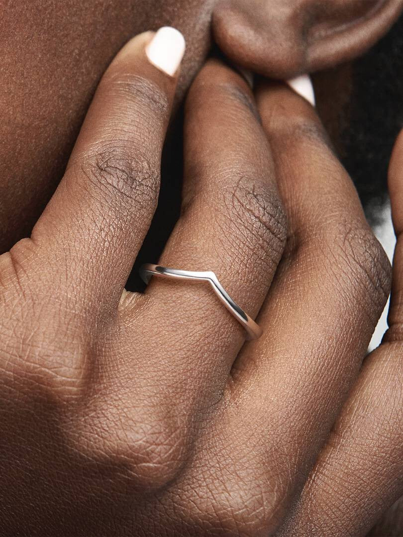 Pandora Polished Wishbone Ring – 196314 (maat 54)