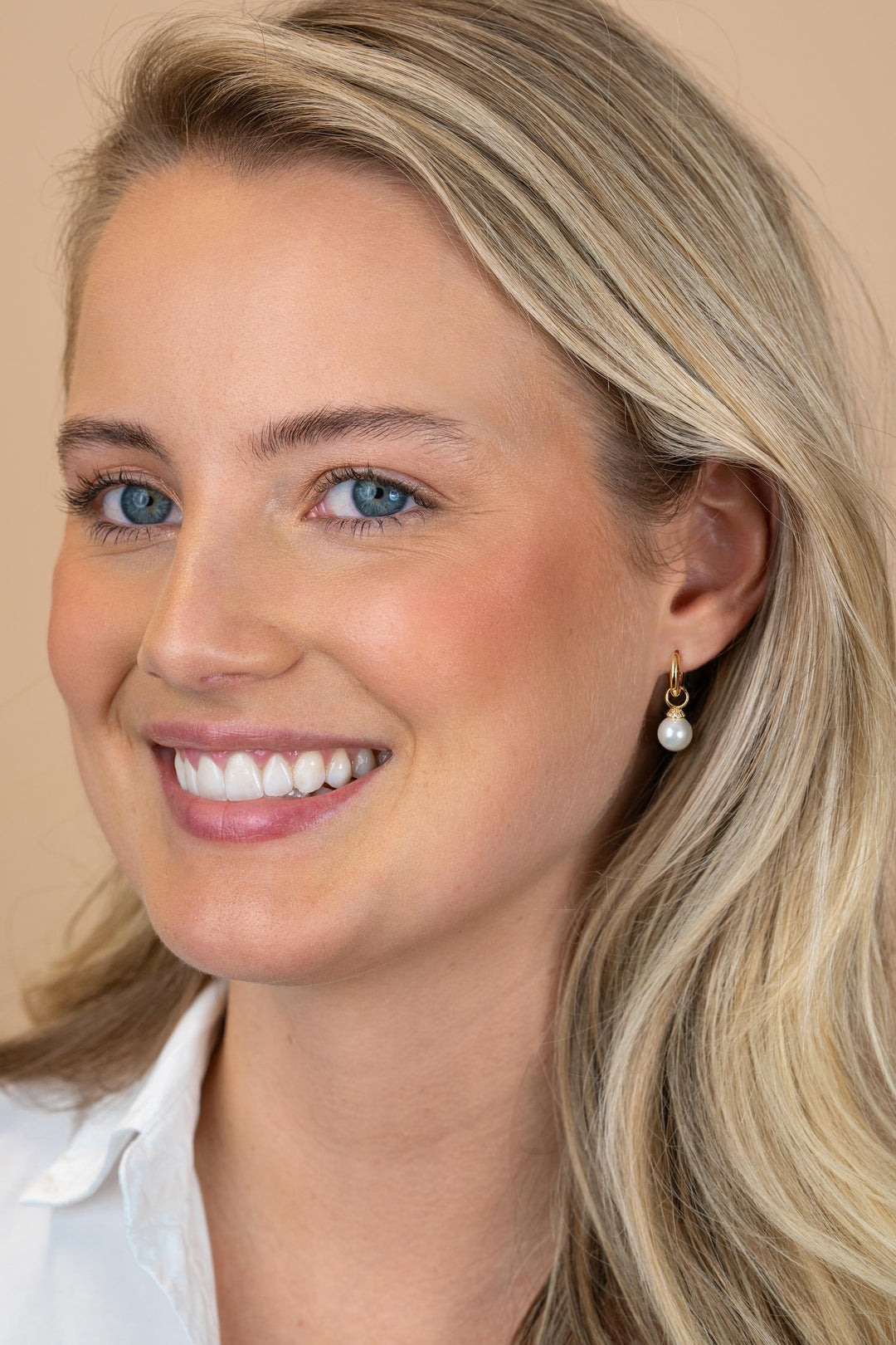 ZINZI goldplated oorbedels met parel en zirkonia ZICH2823Y