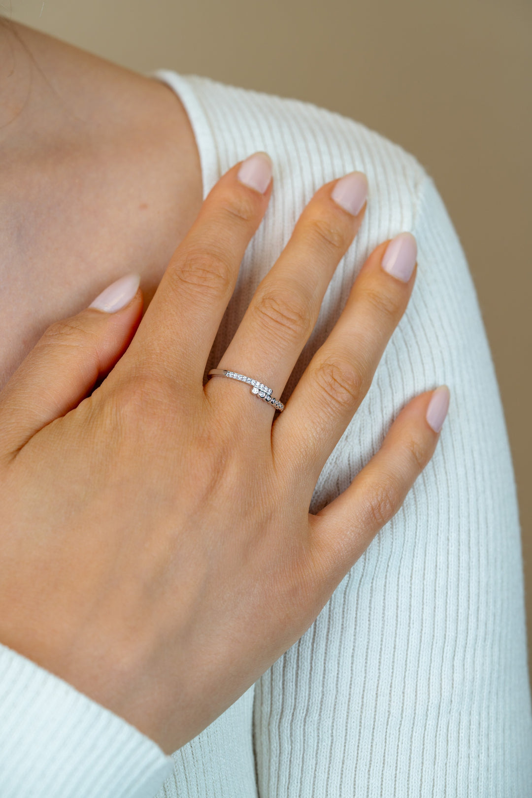 ZINZI Zilveren Ring Slagmodel met Witte Zirkonia’s – ZIR2729