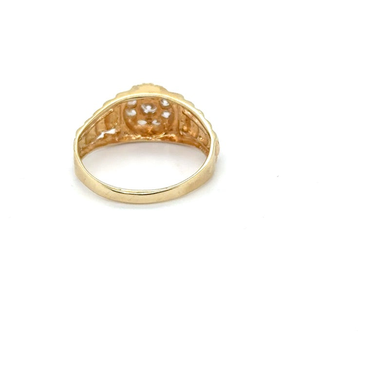 14 kt Geelgouden Ring met Entourage Zirkonia – Occasion
