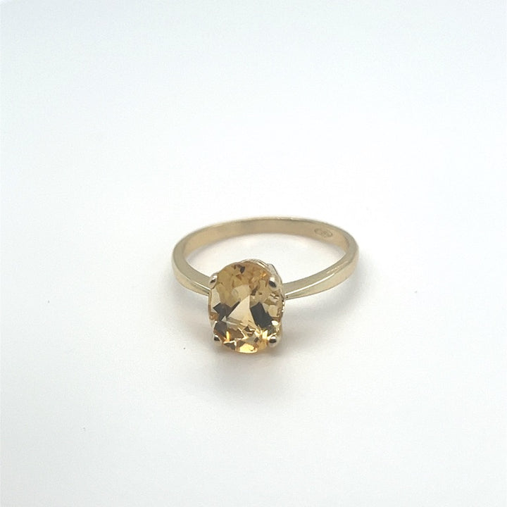 BU054 14 Karaats geelgouden solitair-ring met kleursteen. witte Quartz