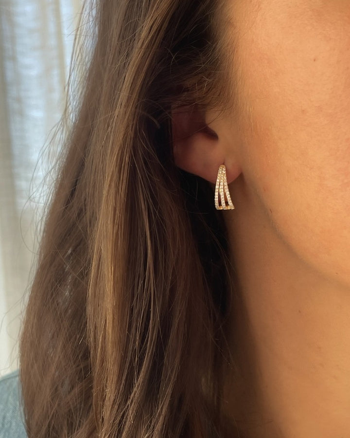 14 Karaat Geelgouden Oorringen met Briljant 0.48 crt – Driebanig Design OG118092