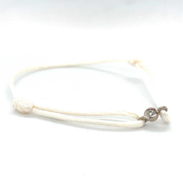 14 kt witgouden diamant 0.05ct satijn koord