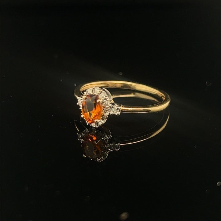 14k Geelgouden Ring met Madeira Citrien 2.10 ct en Diamant 0.09 ct G SI