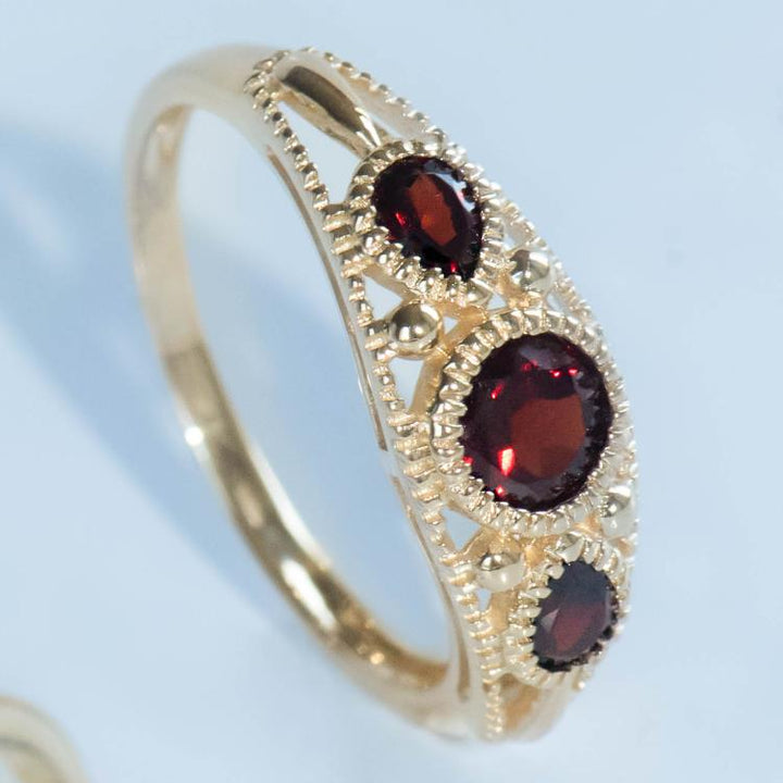 14 kt Geelgouden ring met Granaat en Diamant GRE1519