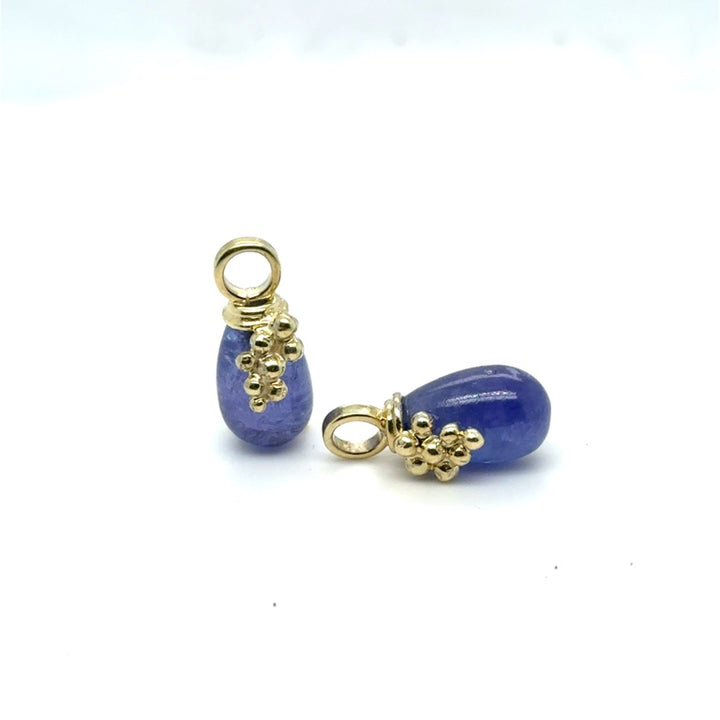 14 kt oorhangers druif Tanzaniet