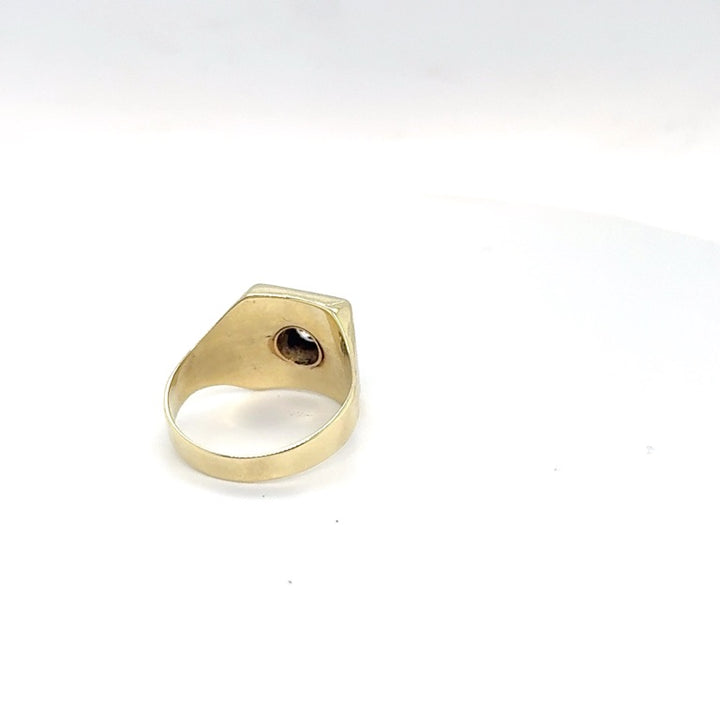 14 kt Gouden Ring met Onyx en Zirkonia – Occasion