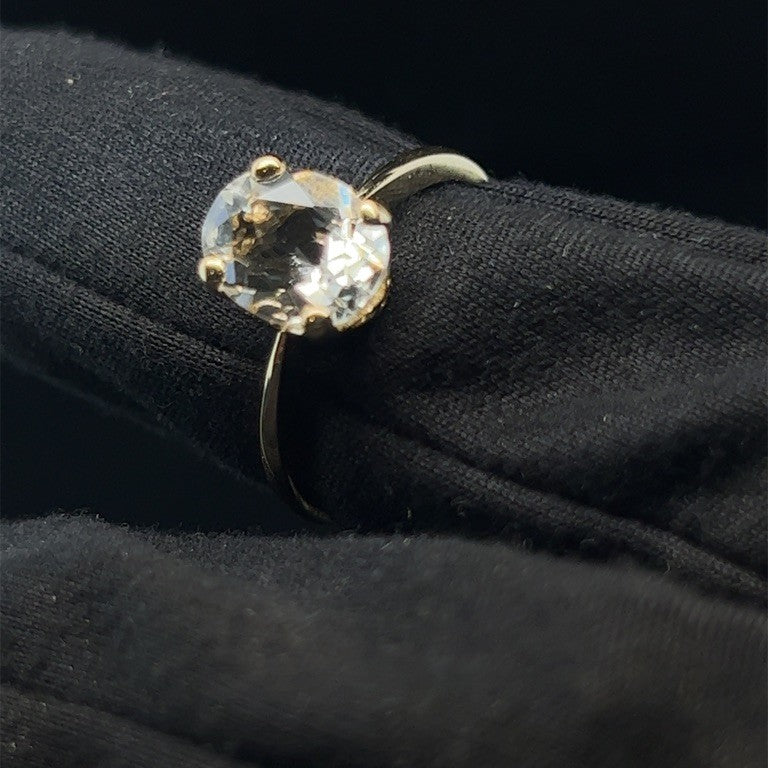 14 Karaats geelgouden solitair-ring witte kwarts