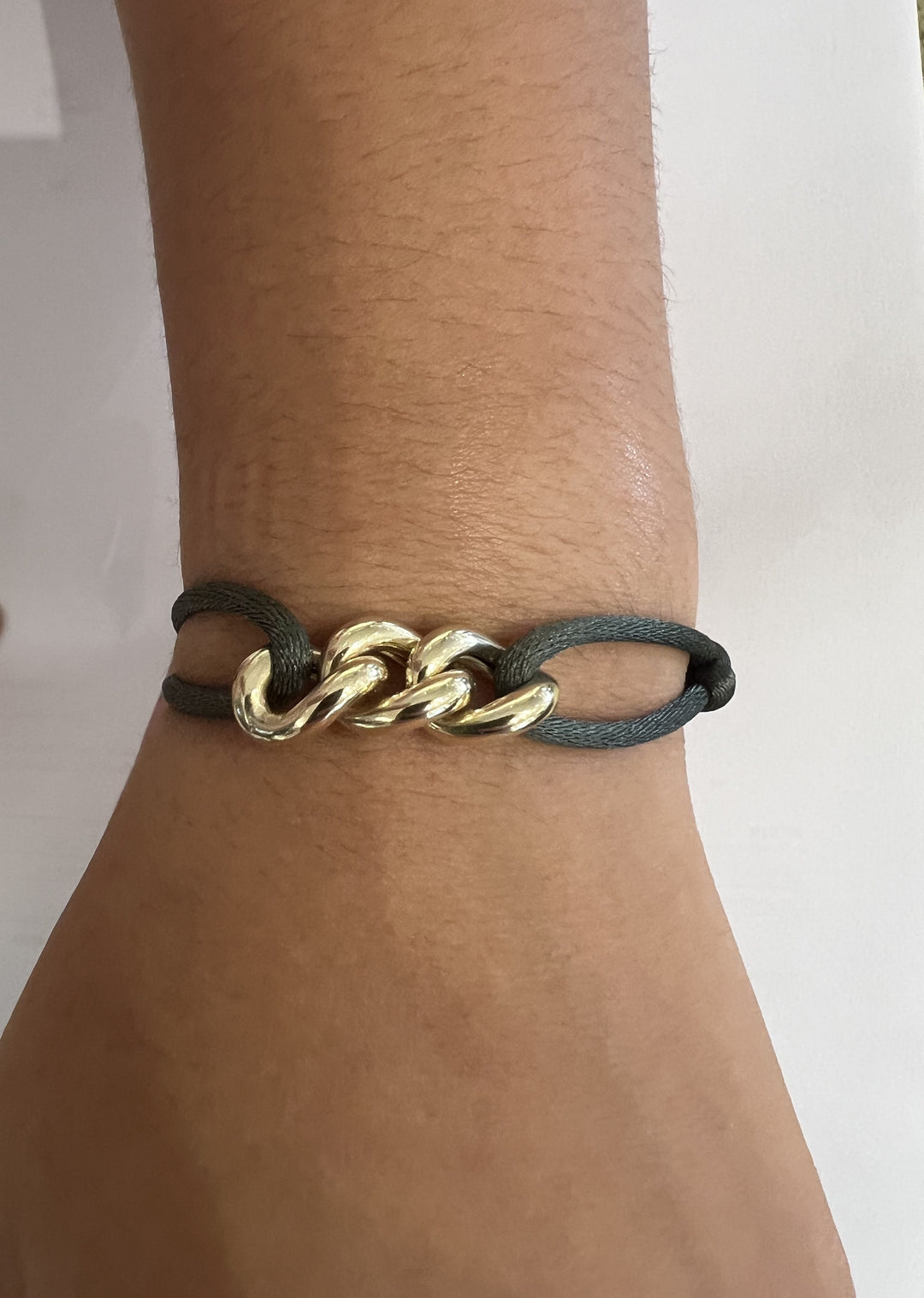 14 Karaat Gouden Armband – 3 Schakel Links met Groen Satijnkoord 10 mm x 2,5 cm