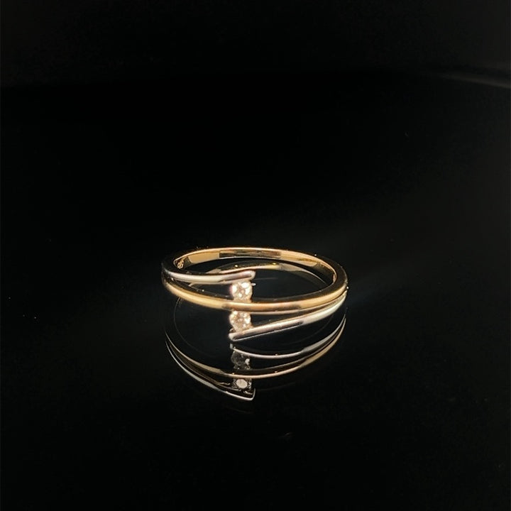 14 kt ring met diamant 0.05ct
