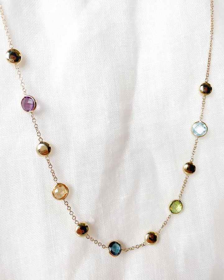 14 kt Geelgouden collier met kleurstenen CW137405
