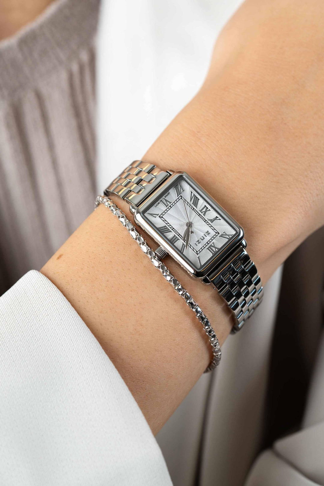 ZINZI Elegance horloge witte wijzerplaat en rechthoekige kast stalen schakelband 28mm extra dun ZIW1906