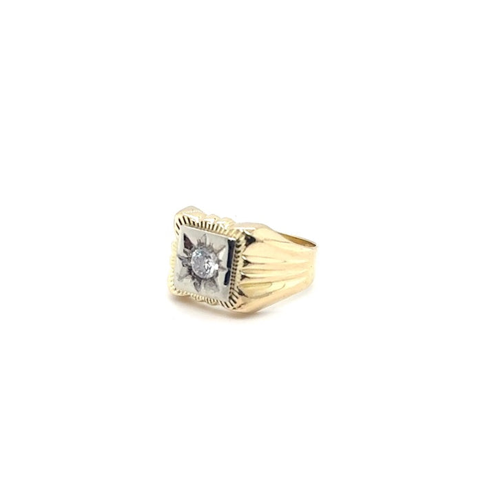 14 kt Gouden Ring met Onyx en Zirkonia – Occasion