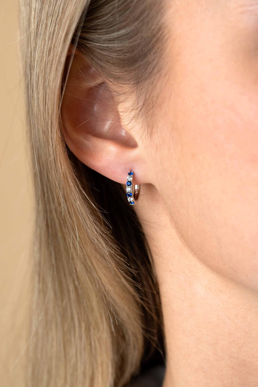12mm ZINZI zilveren oorringen bezet met ronde witte zirconia&