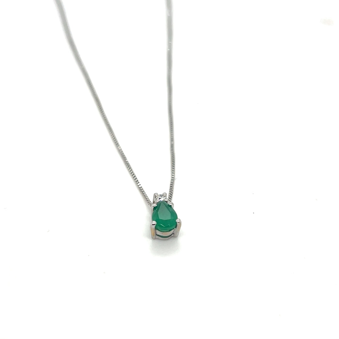 14 kt collier met smaragden diamant hanger druppelvorm