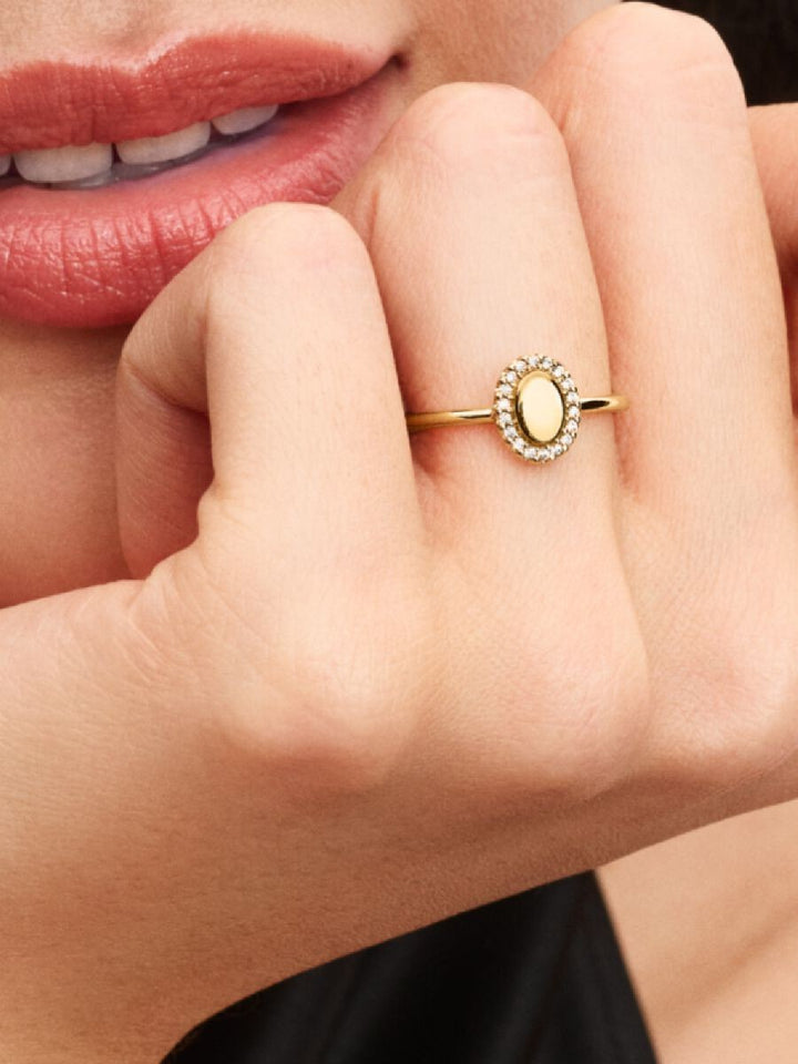 Pandora Graveerbare Ovale Halo Ring met Zirkonia - 163800C01