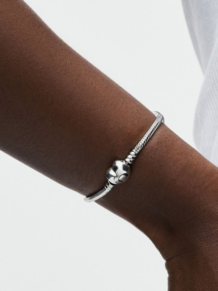Pandora Moments Snake Chain Armband met Hartsluiting 594594C00-18