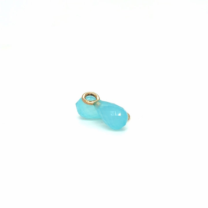14 Karaat Geelgouden Oorring Aanhangers met Blauwe Chalcedoon – Druppelvorm