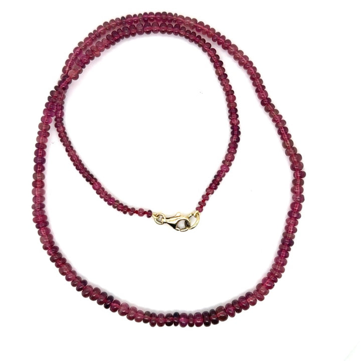 Roze rhodolite collier 14 kt karabijnslot 45cm