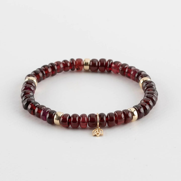 Y&amp;G edelstenen granaat armband met 14 karaat gouden beads 7042