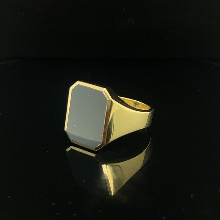 14 kt zegelring geelgoud met lagensteen