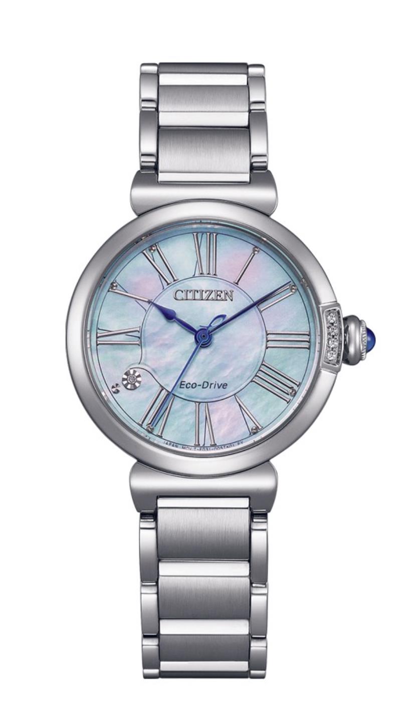 Citizen Eco-Drive Dameshorloge met Parelmoer en Diamanten EM1060-87N