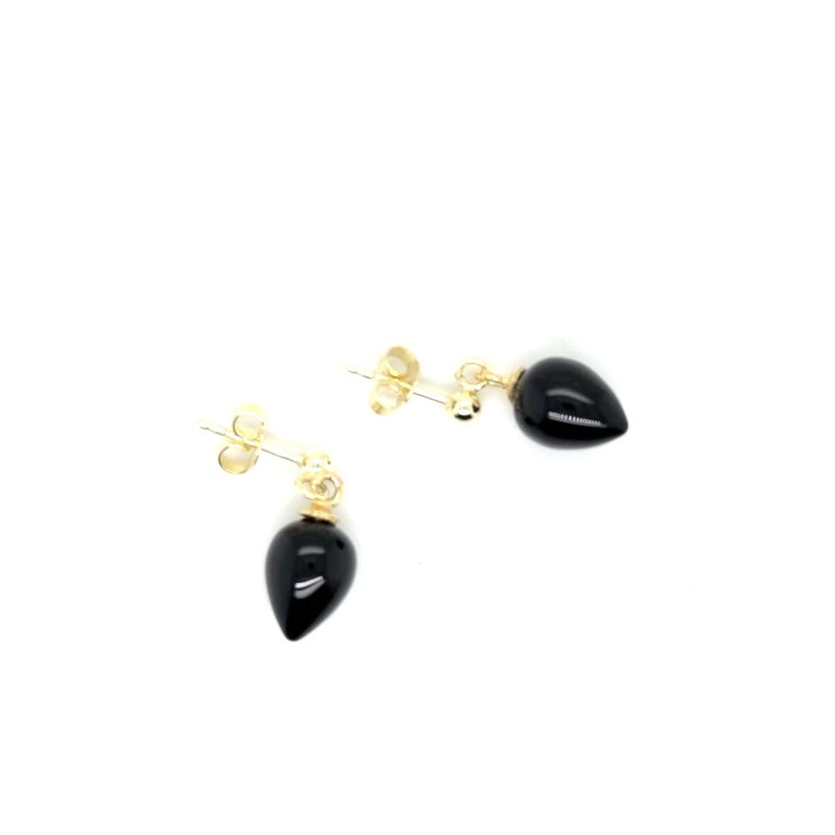 14 kt oorstekers met Zwarte Onyx hangers