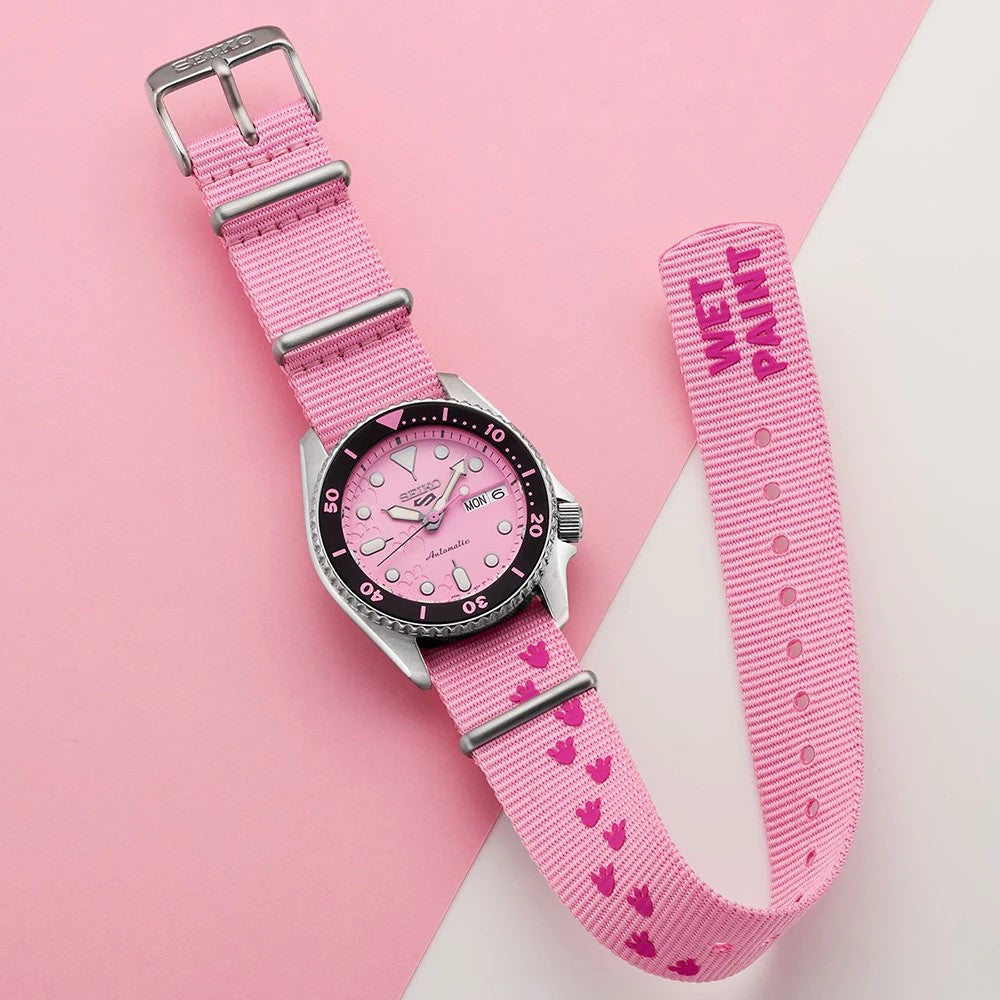 Seiko 5 Sports SRPM07K1 Seiko 5 Sports - Pink Panther Horloge Limited Edition