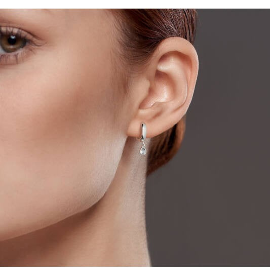 Glow Kinder Klapoorringen Druppel – Zilver met Witte Zirkonia Ø 18 mm