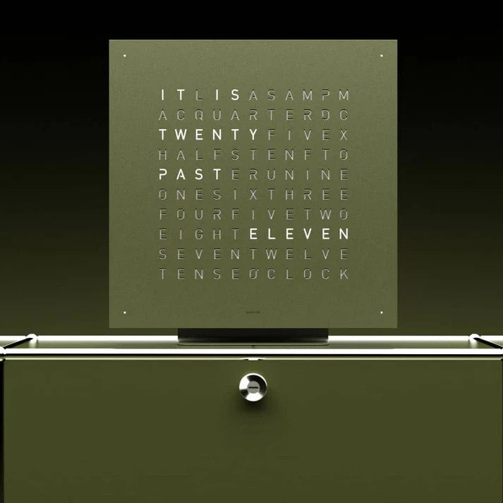 Qlocktwo Earth 45, Dutch, Color Edition Set -Olive. QT4BLNLOGSET