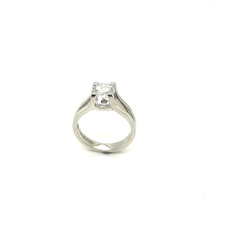 14 kt witgouden ring gezet met een HRD certified diamant 1.08 ct F VS1
